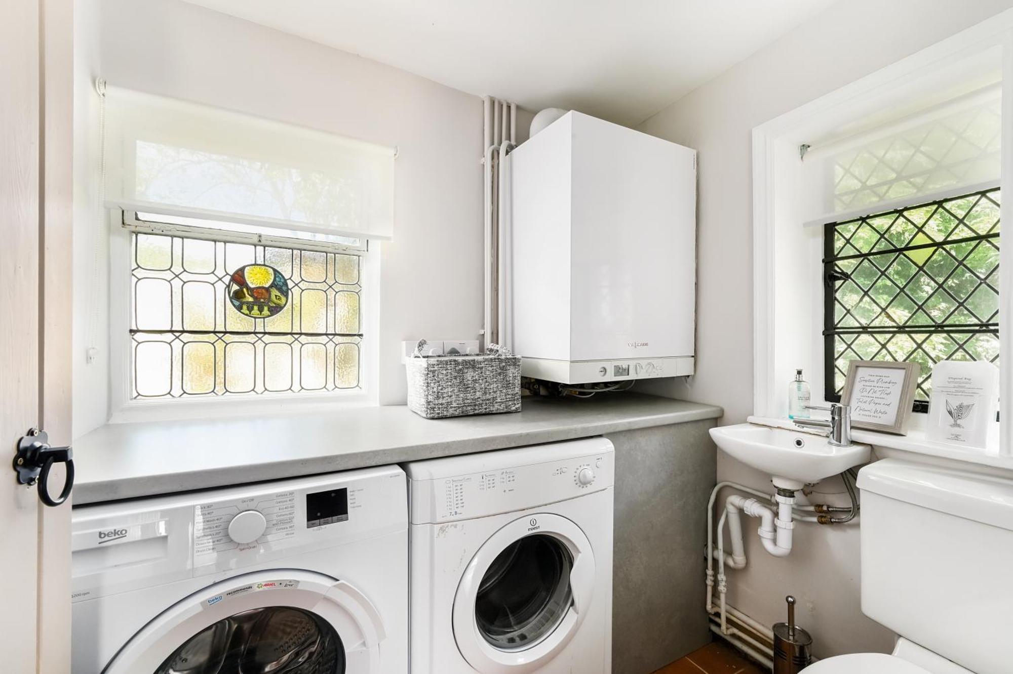 Walnut Tree House Villa Rustington Bagian luar foto
