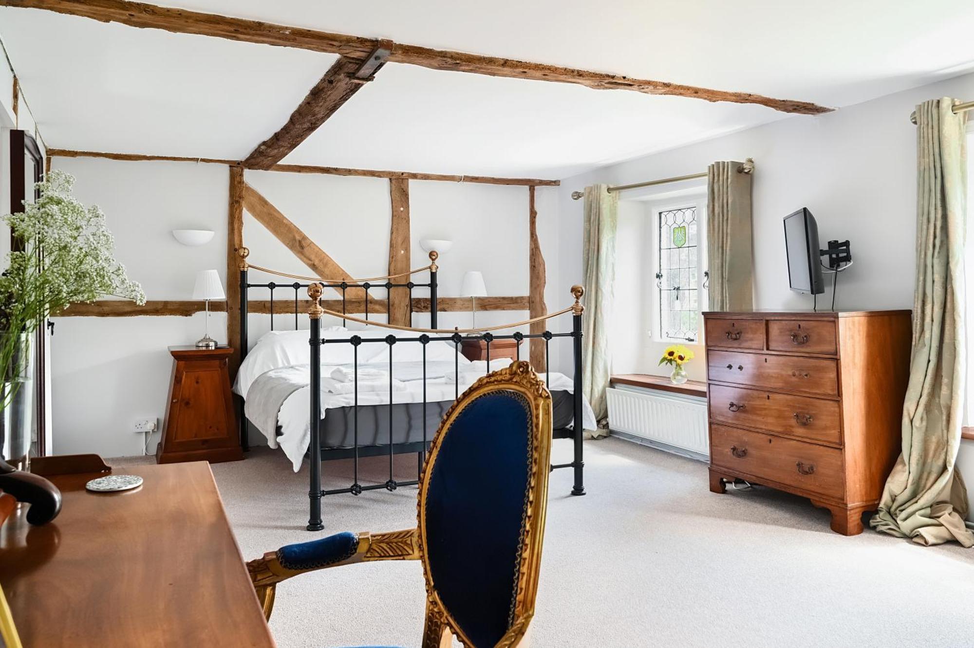 Walnut Tree House Villa Rustington Bagian luar foto