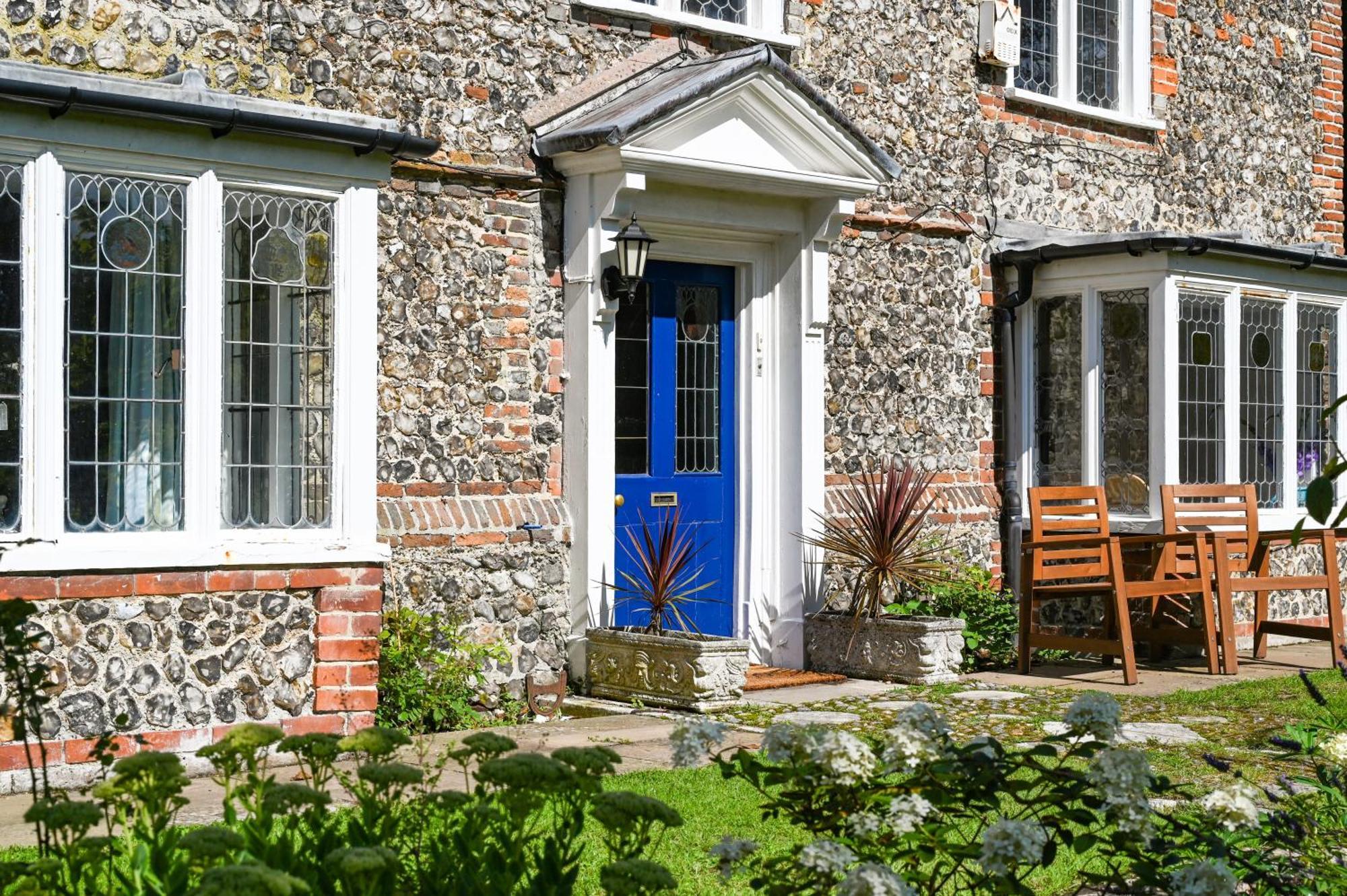 Walnut Tree House Villa Rustington Bagian luar foto
